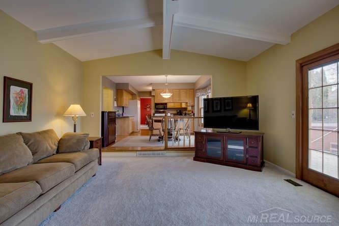 560 Pinehurst Drive Rochester Hills, MI 48309 - Photo 14 of 31
