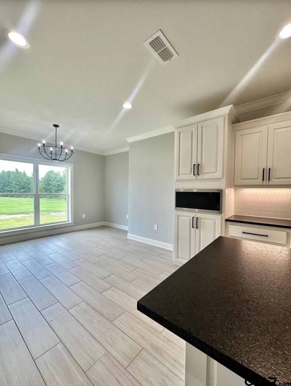 349 Brooks Jefferson, TX 75657 - Photo 13 of 41