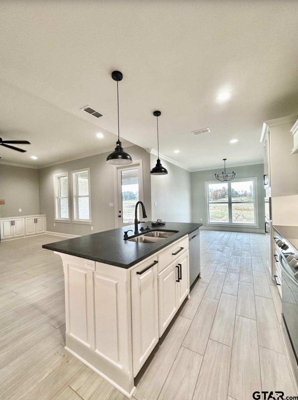 349 Brooks Jefferson, TX 75657 - Photo 17 of 41