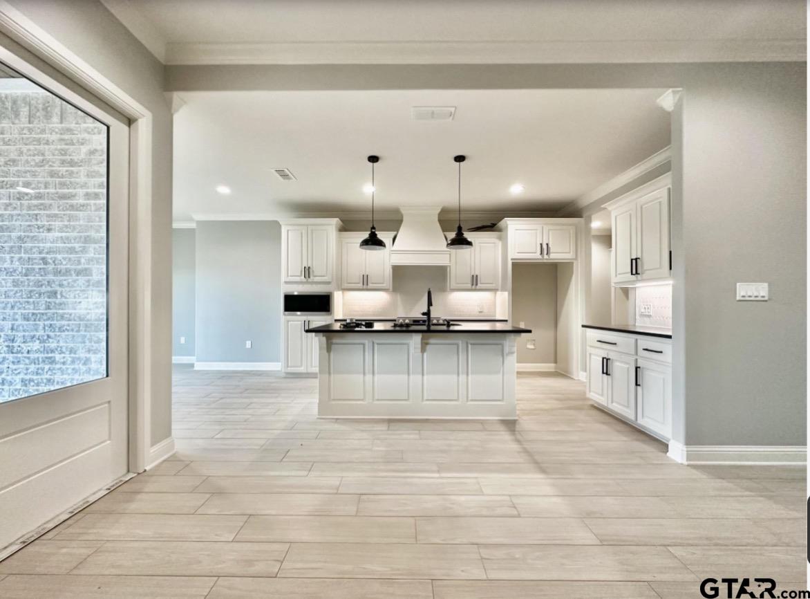 349 Brooks Jefferson, TX 75657 - Photo 10 of 41