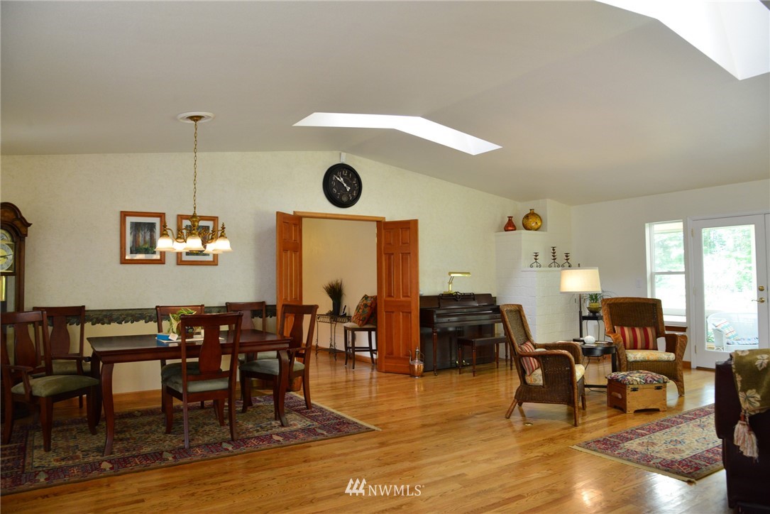 520 Peters Road Randle, WA 98377 - Photo 3 of 25 Gallery Image 3