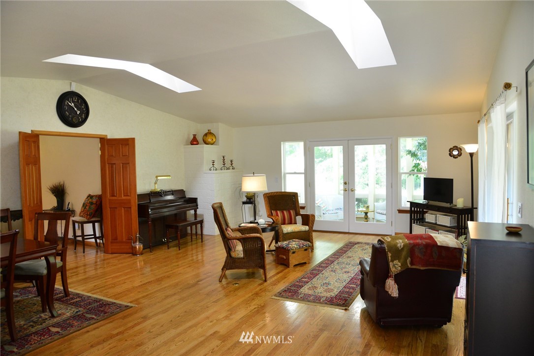 520 Peters Road Randle, WA 98377 - Photo 4 of 25 Gallery Image 4