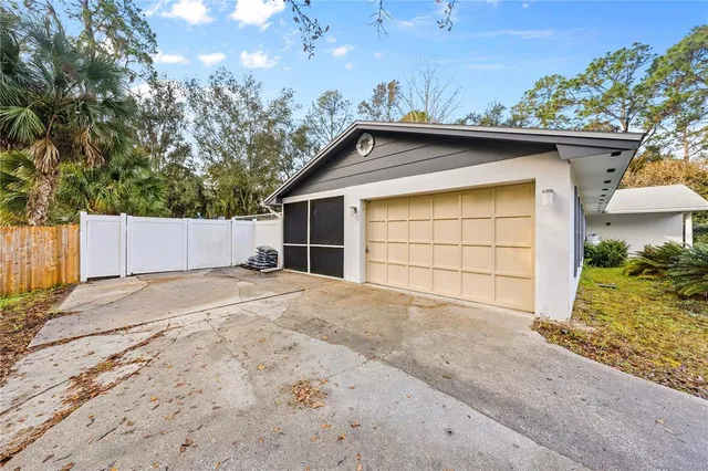 $314,900 | 1002 Pine Tree Drive, Eustis, FL 32726