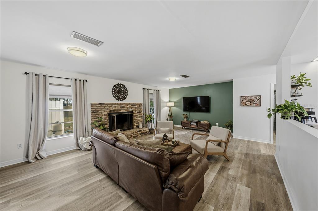 1002 Pine Tree Drive Eustis, FL 32726 - Photo 8 of 64