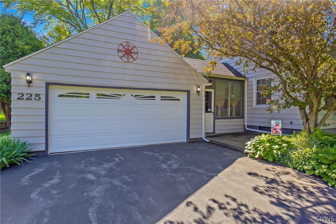 225 Kasson Road Camillus, NY 13031 - Photo 31 of 43 Easy access to home through Breezeway
