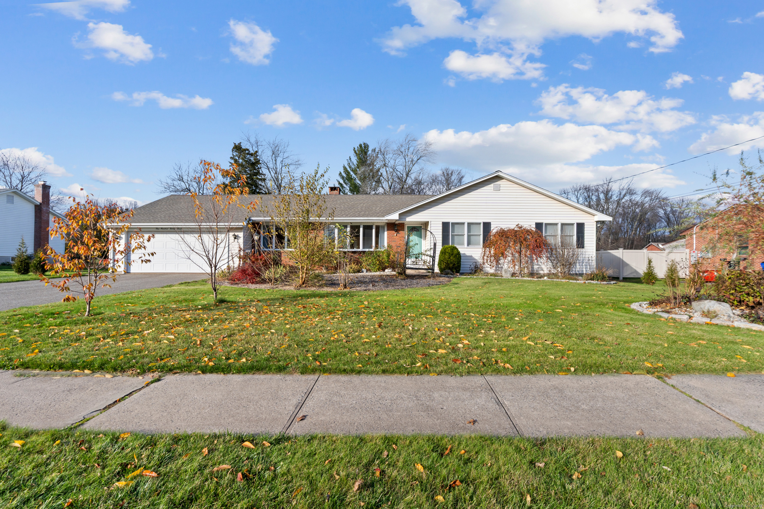 127 Two Rod Highway Wethersfield, CT 06109 - Photo 1 of 24