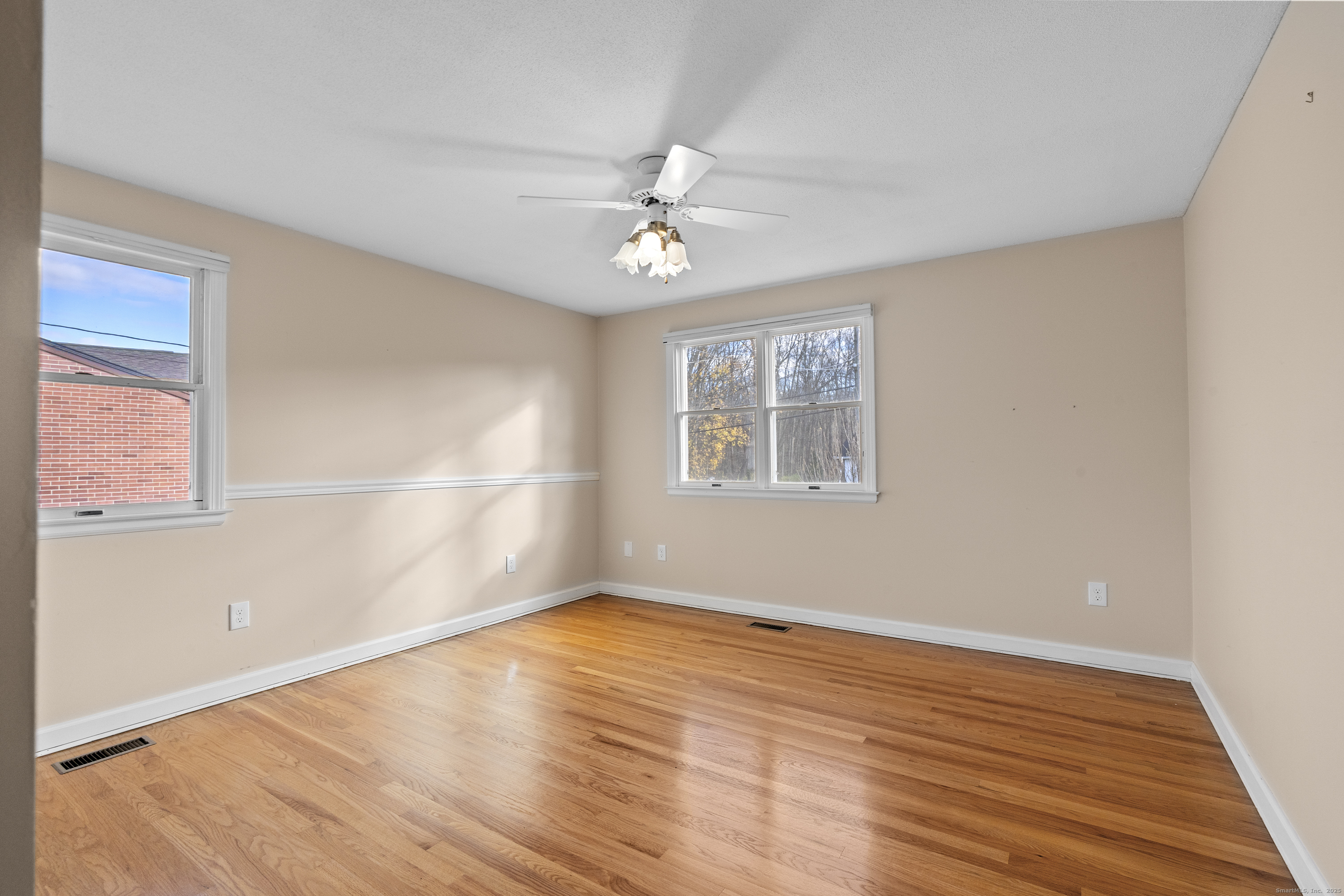 127 Two Rod Highway Wethersfield, CT 06109 - Photo 14 of 24