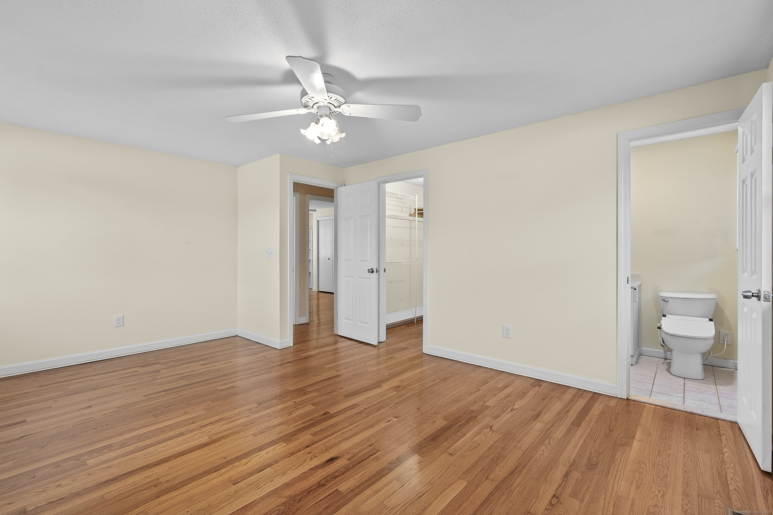 127 Two Rod Highway Wethersfield, CT 06109 - Photo 16 of 24