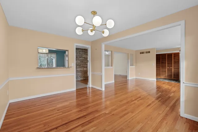 $3,600 | 127 Two Rod Highway, Wethersfield, CT 06109