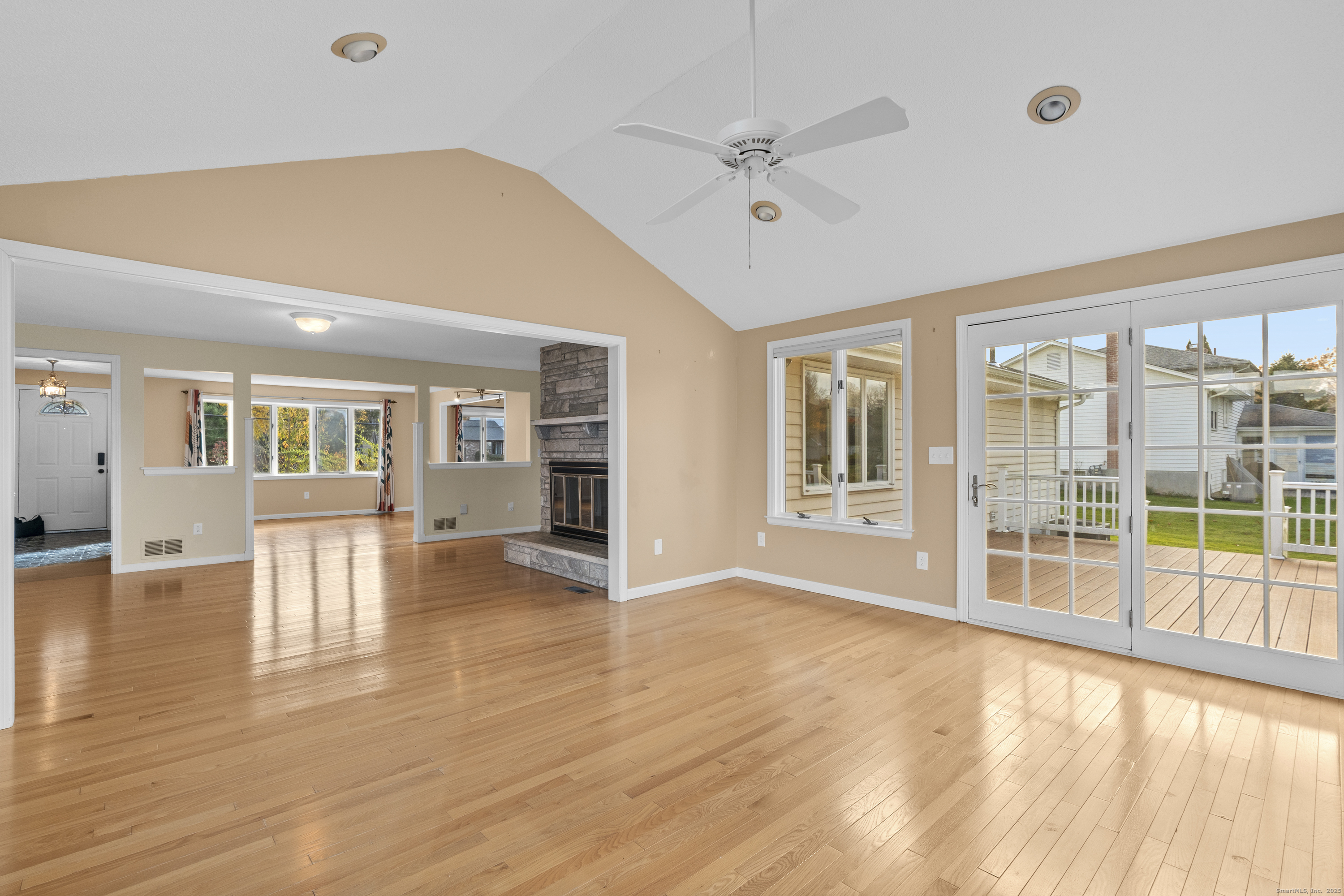 127 Two Rod Highway Wethersfield, CT 06109 - Photo 9 of 24