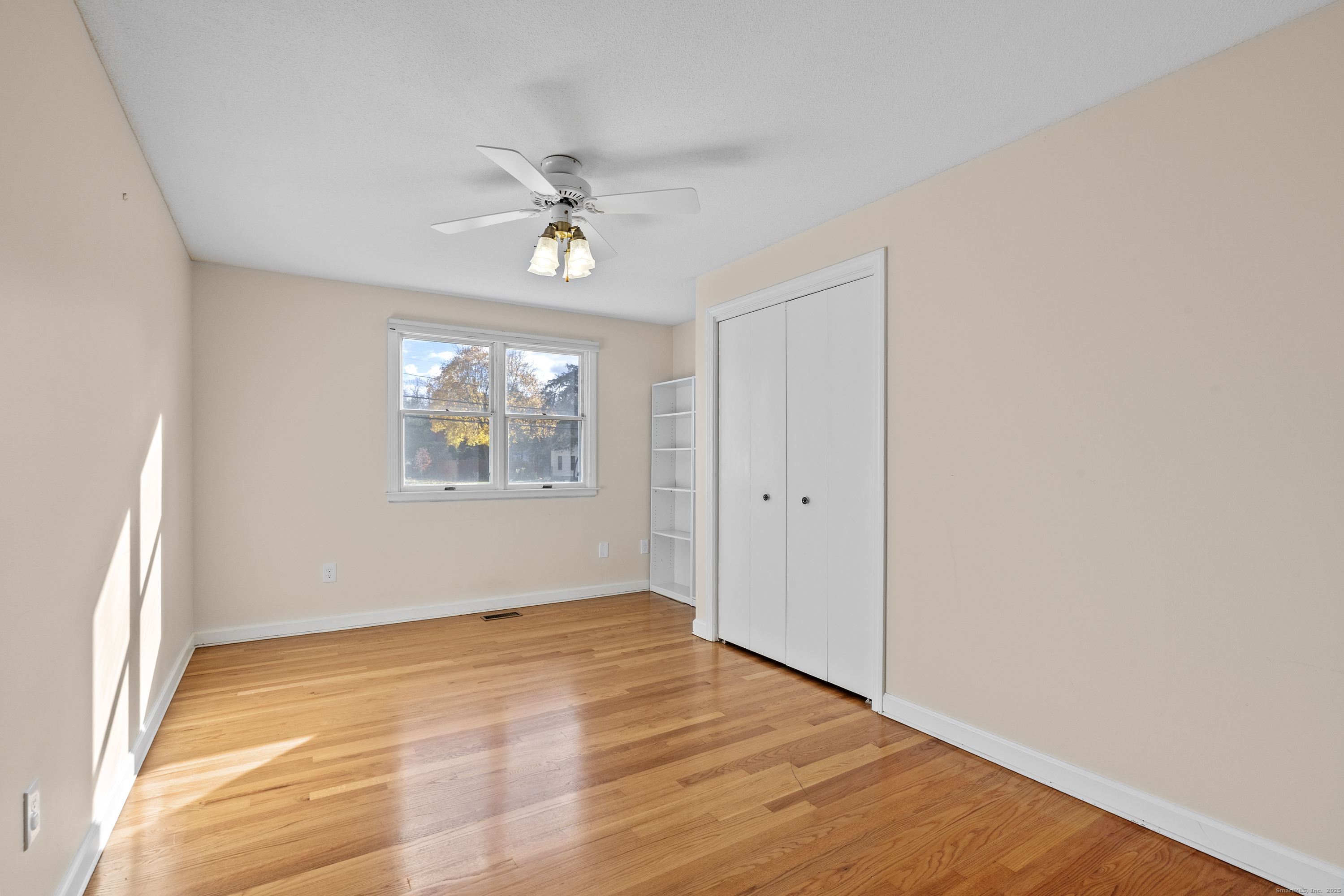 127 Two Rod Highway Wethersfield, CT 06109 - Photo 10 of 24