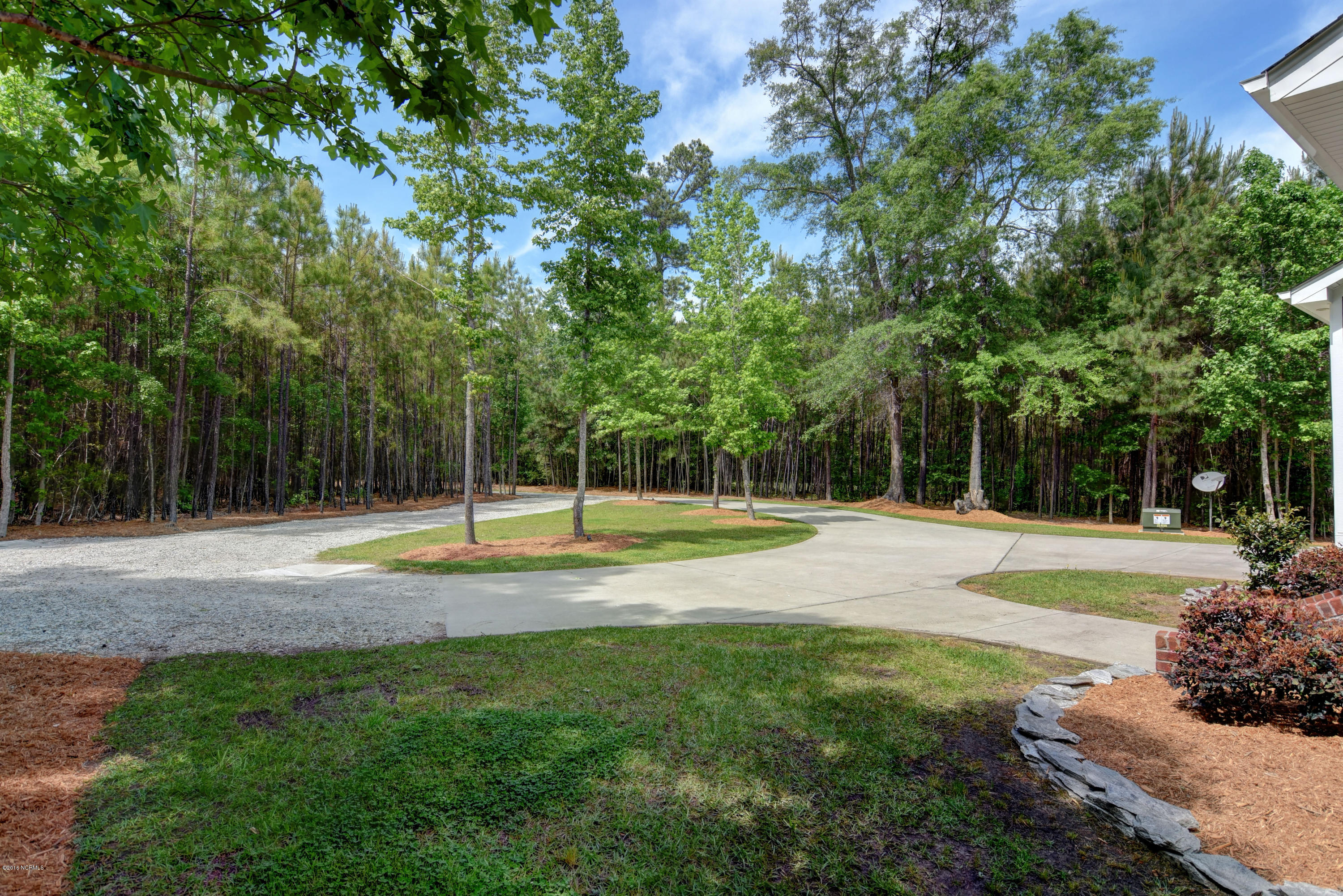 8520 Highsmith Road Rocky Point, NC 28457 - Photo 5 of 32 8520 Highsmith Rd Rocky Point-print-043-