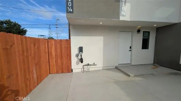 $4,950 | 7810 Flight, Westchester, CA 90045