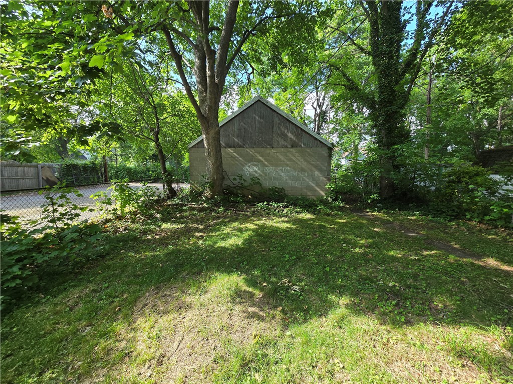 58 Champlain Street Rochester, NY 14608 - Photo 40 of 41