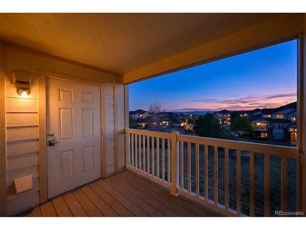 $325,000 | 5733 North Gibralter Way, Unit 306, Aurora, CO 80019