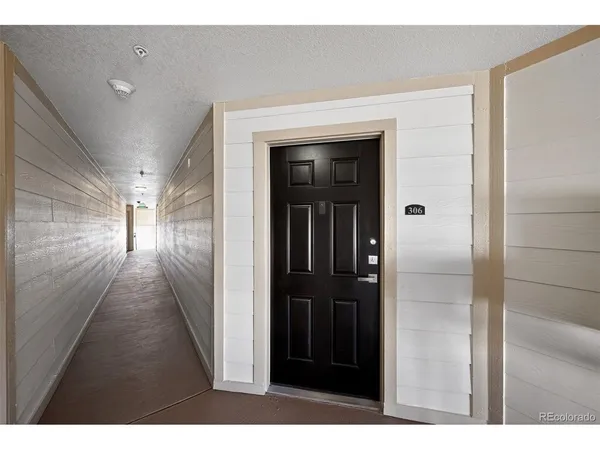 $325,000 | 5733 North Gibralter Way, Unit 306, Aurora, CO 80019