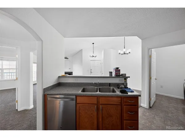 $325,000 | 5733 North Gibralter Way, Unit 306, Aurora, CO 80019