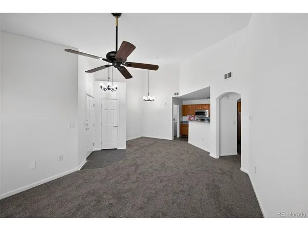 $325,000 | 5733 North Gibralter Way, Unit 306, Aurora, CO 80019