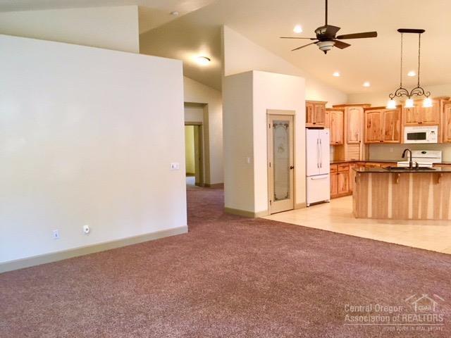59893 Navajo Road Bend, OR 97702 - Photo 7 of 13 Additional Photo