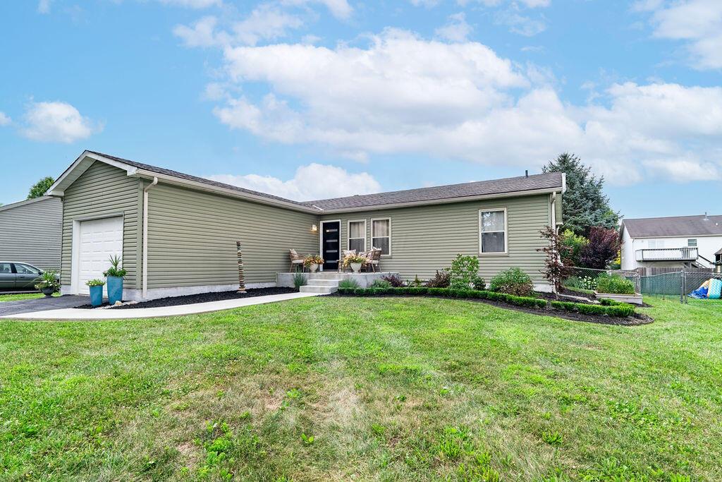 4170 Demorest Road Grove City, OH 43123 - Photo 2 of 25 DSC_5543-HDR-Edit