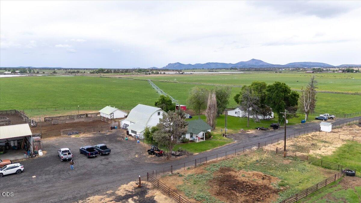 10410 Southwest Houston Lake Road Powell Butte, OR 97753 - Photo 30 of 92