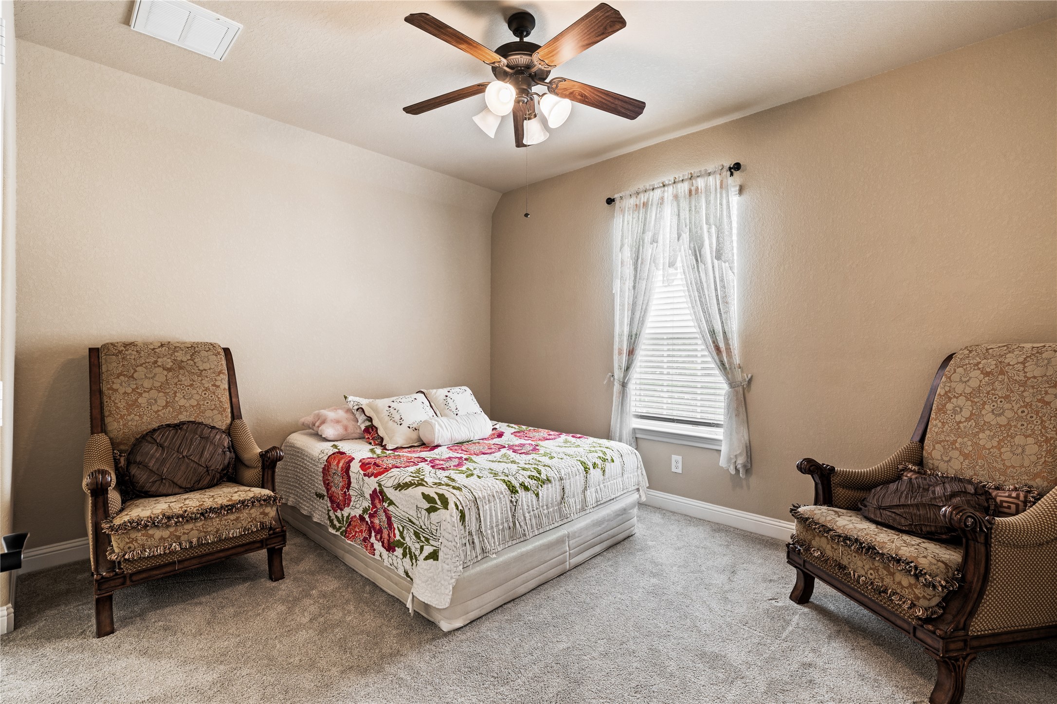5802 Layton Meadows Lane Spring, TX 77379 - Photo 33 of 42 Secondary bedroom