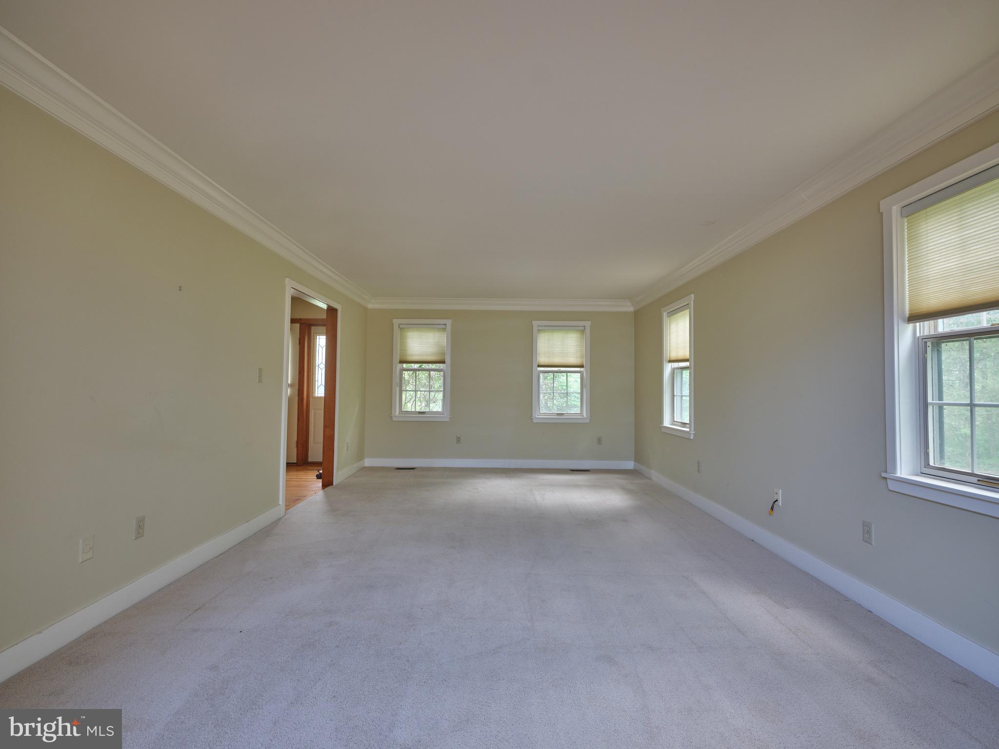 6700 Point Pleasant Pike New Hope, PA 18938 - Photo 16 of 41 Livingroom