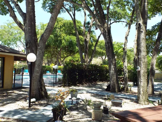 $129,500 | 3001 North Oakland Forest Drive, Unit 202, Oakland Park, FL 33309