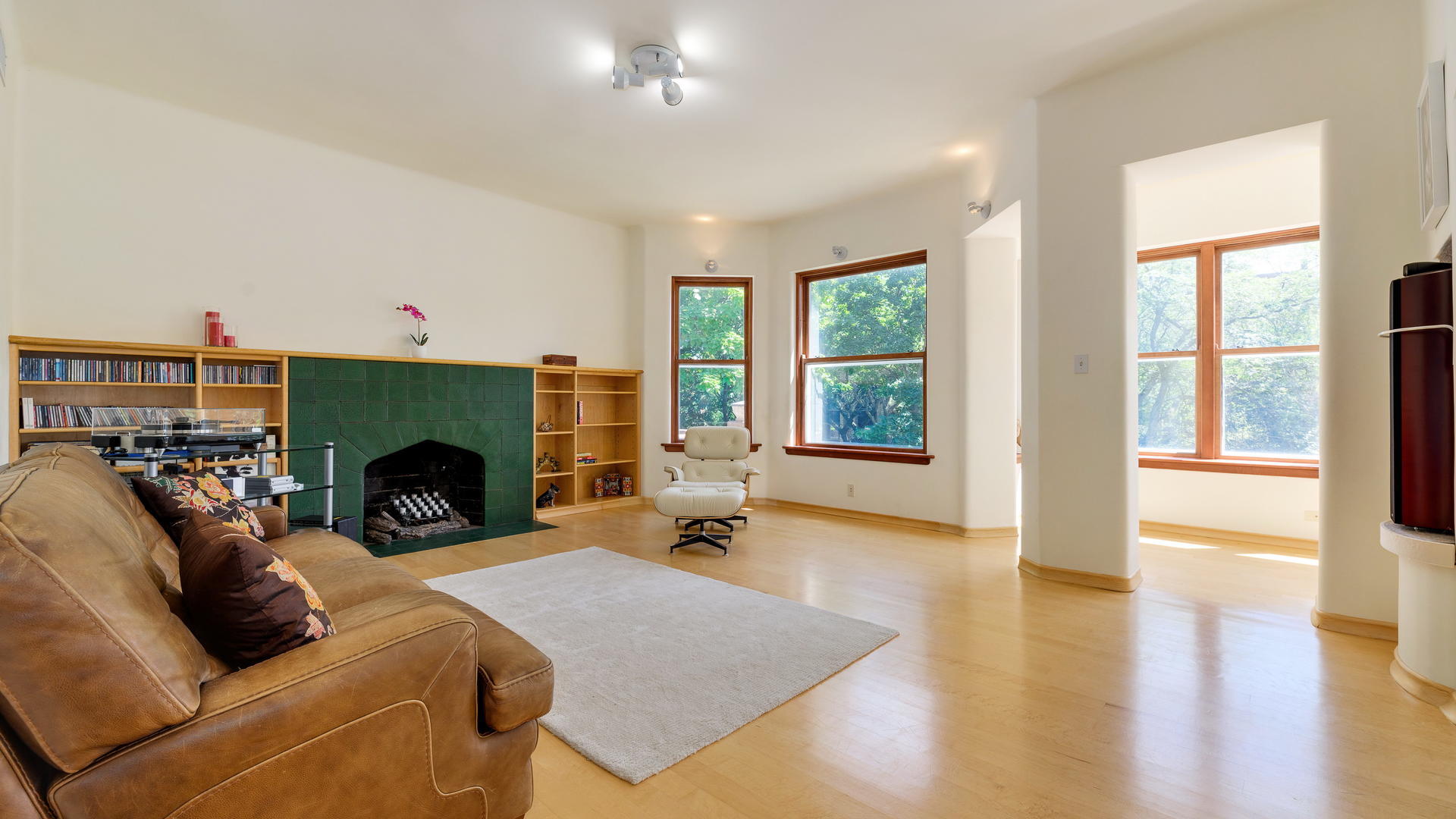 536 West Deming Place, Unit B Chicago, IL 60614 - Photo 3 of 30