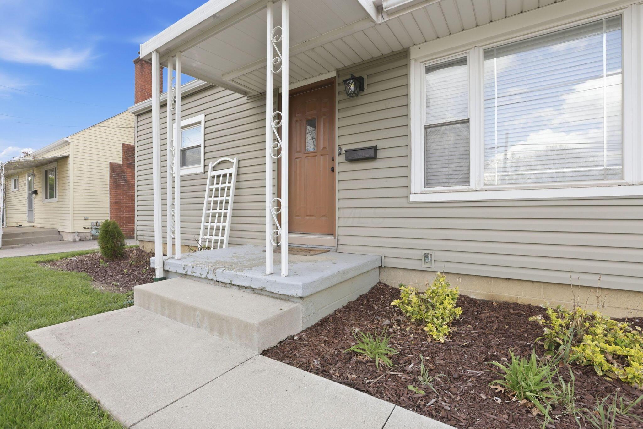 3645 Maize Road Columbus, OH 43224 - Photo 4 of 50 7-web-or-mls-939A9910
