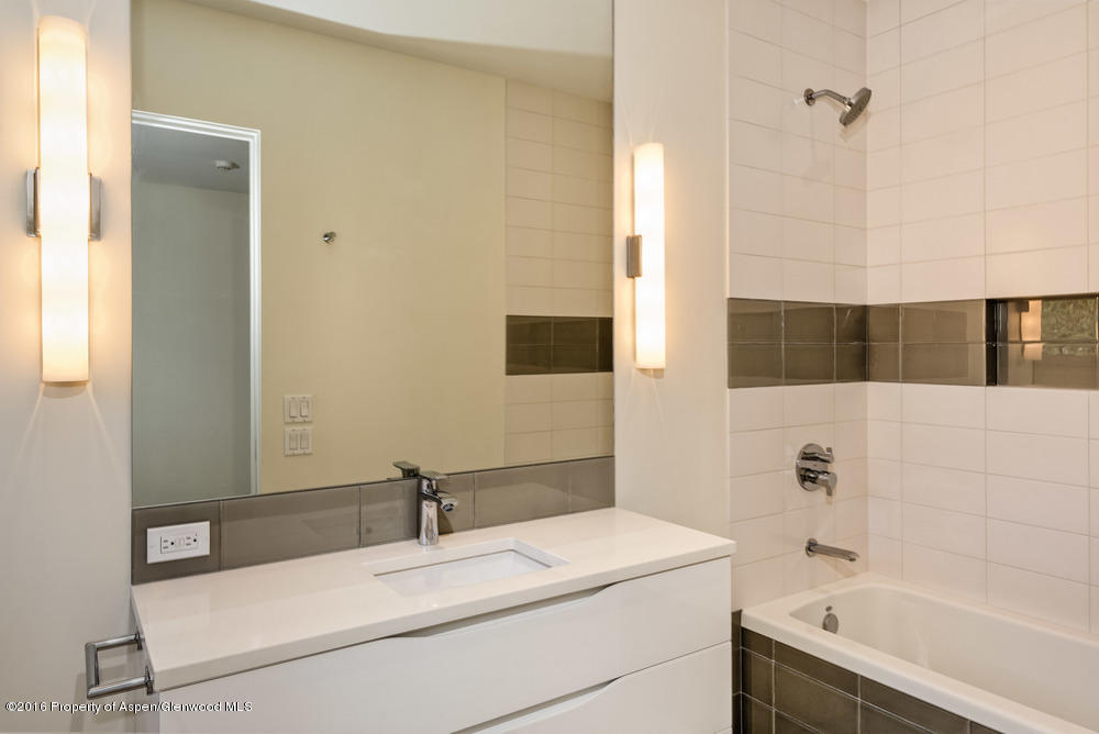 735 Promontory Lane Basalt, CO 81621 - Photo 17 of 19 Guest Suite Bathroom
