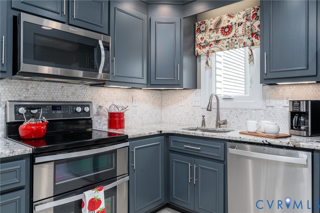 4618 Five Springs Road Midlothian, VA 23112 - Photo 14 of 35 Gorgeous backsplash