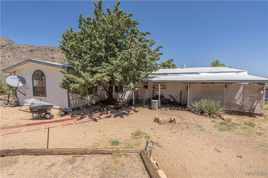9000 Vock Canyon Road Kingman, AZ 86409 - Photo 28 of 44