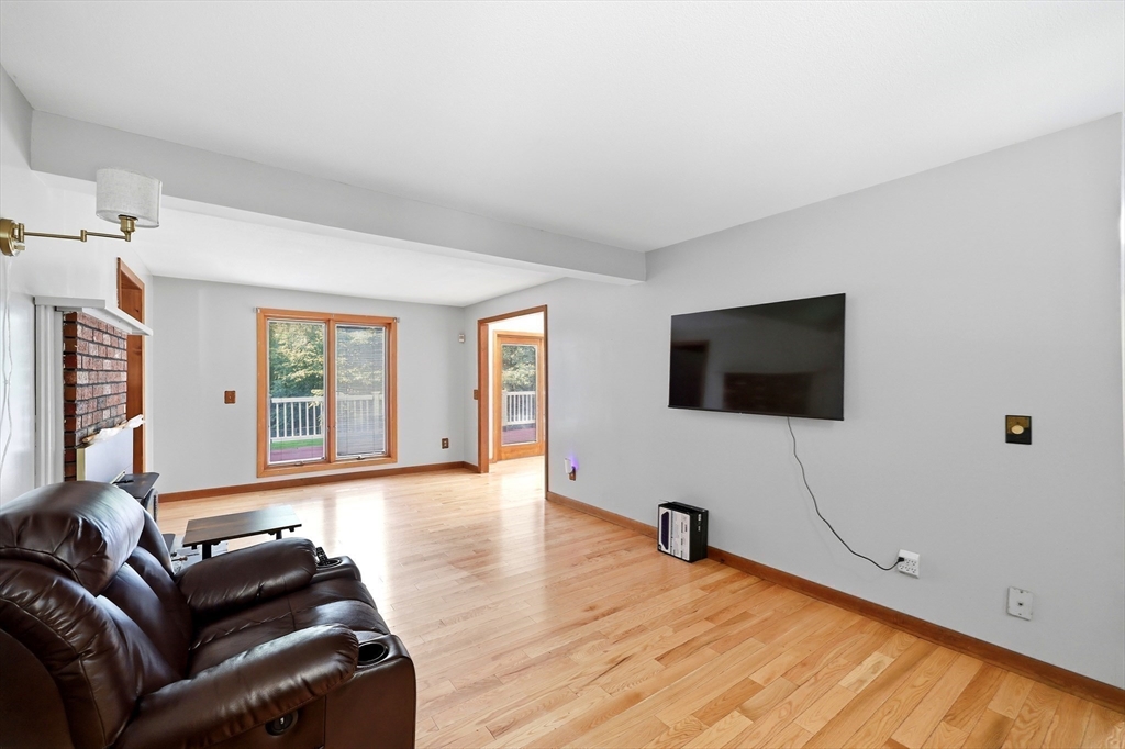 705 General Knox Road Russell, MA 01071 - Photo 14 of 42 Gallery Image 14
