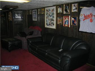 427 Locust Road Glenside, PA 19038 - Photo 5 of 11 Gallery Image 5