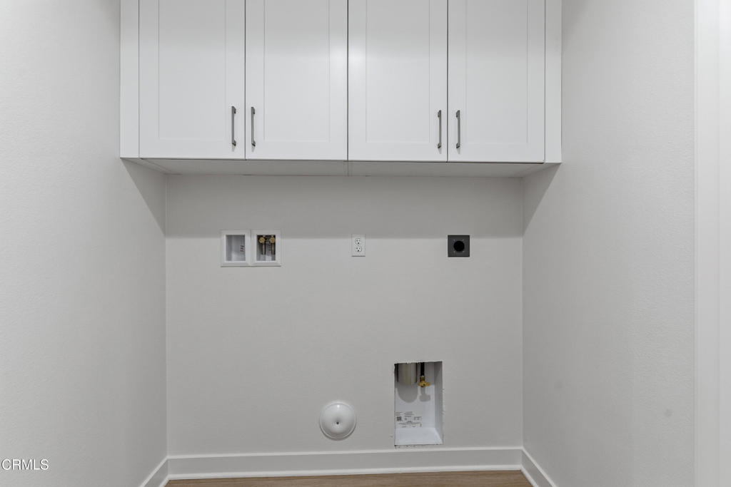 3245 Arrowhead Court Altadena, CA 91001 - Photo 23 of 37 a view of cabinets and wooden floor