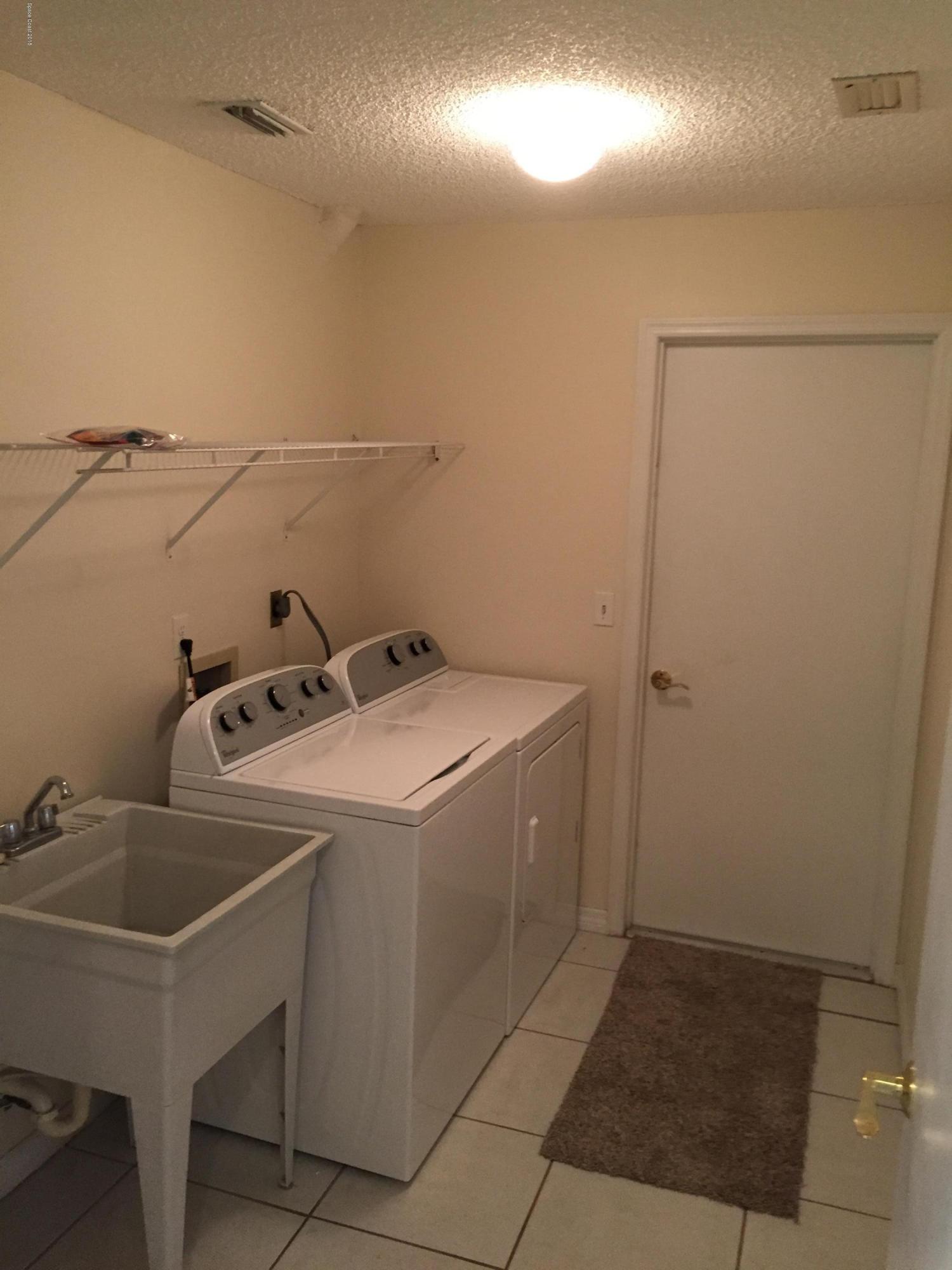 862 Croton Road Rockledge, FL 32955 - Photo 15 of 23 laundry