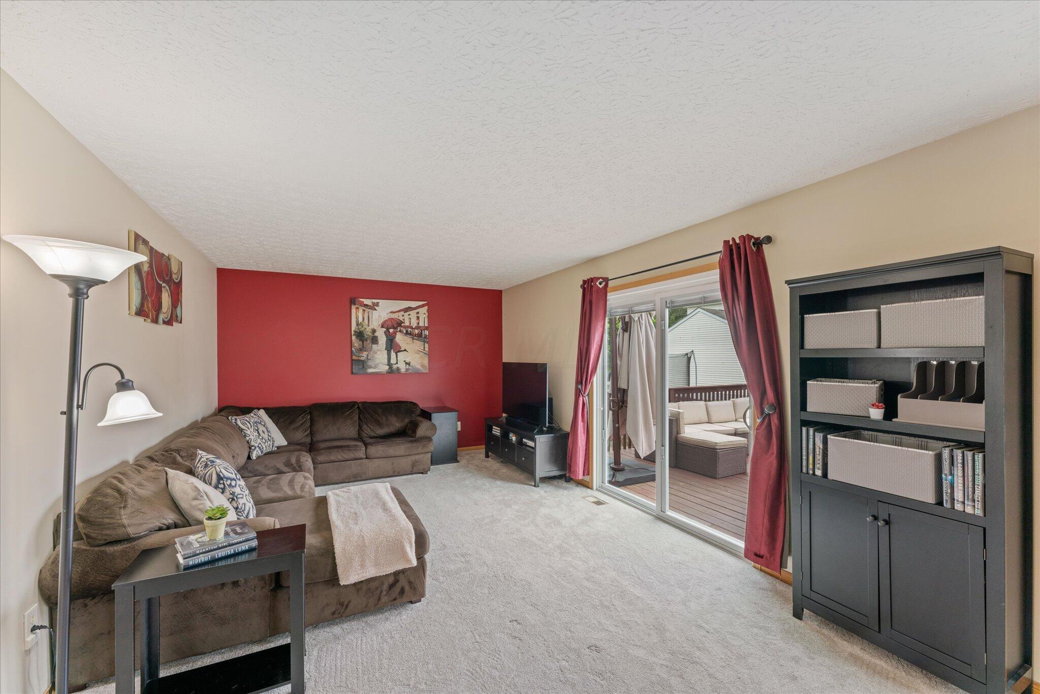 516 Cricket Run Road Lewis Center, OH 43035 - Photo 13 of 39 Great Room