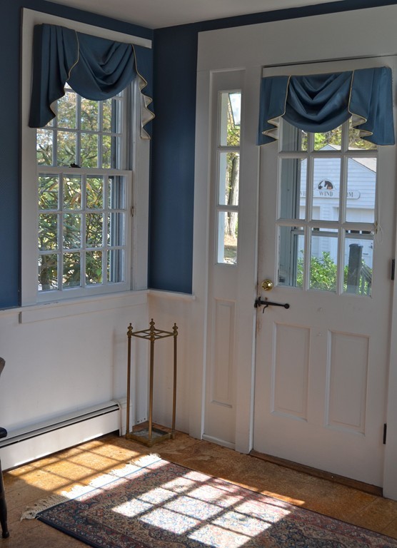 405 Market Hill Road Amherst, MA 01002 - Photo 3 of 30