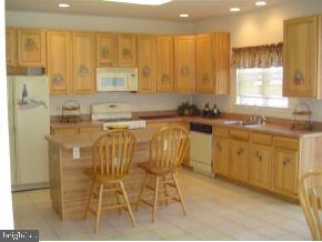 380 Leeward Road Manahawkin, NJ 08050 - Photo 3 of 9 Gallery Image 3