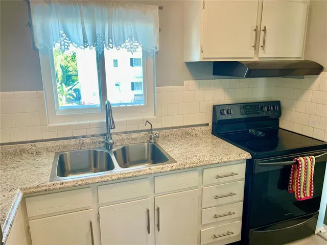 $1,350 | 1625 Leisure Drive, Unit C26, Bradenton, FL 34207