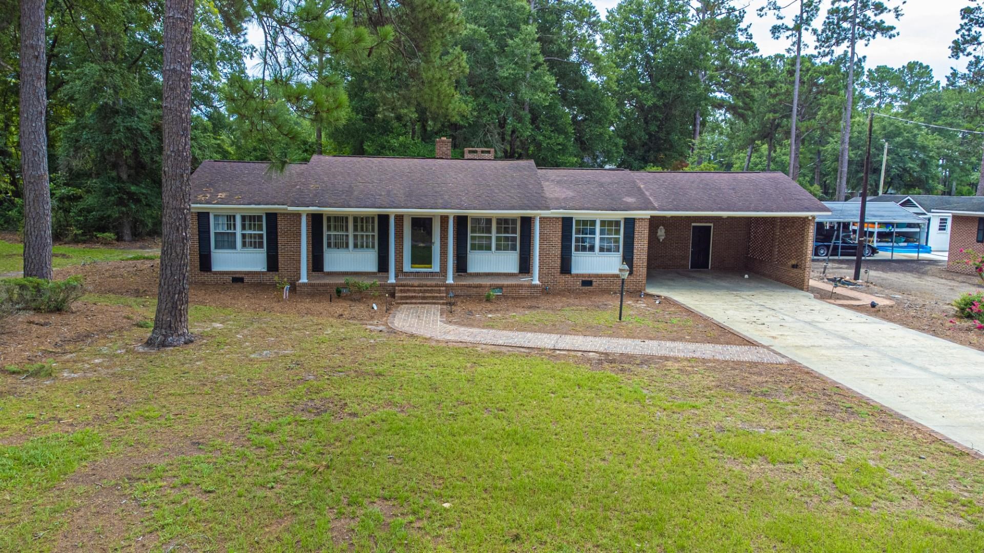 302 West Raft Street Nichols, SC 29581 - Photo 1 of 49