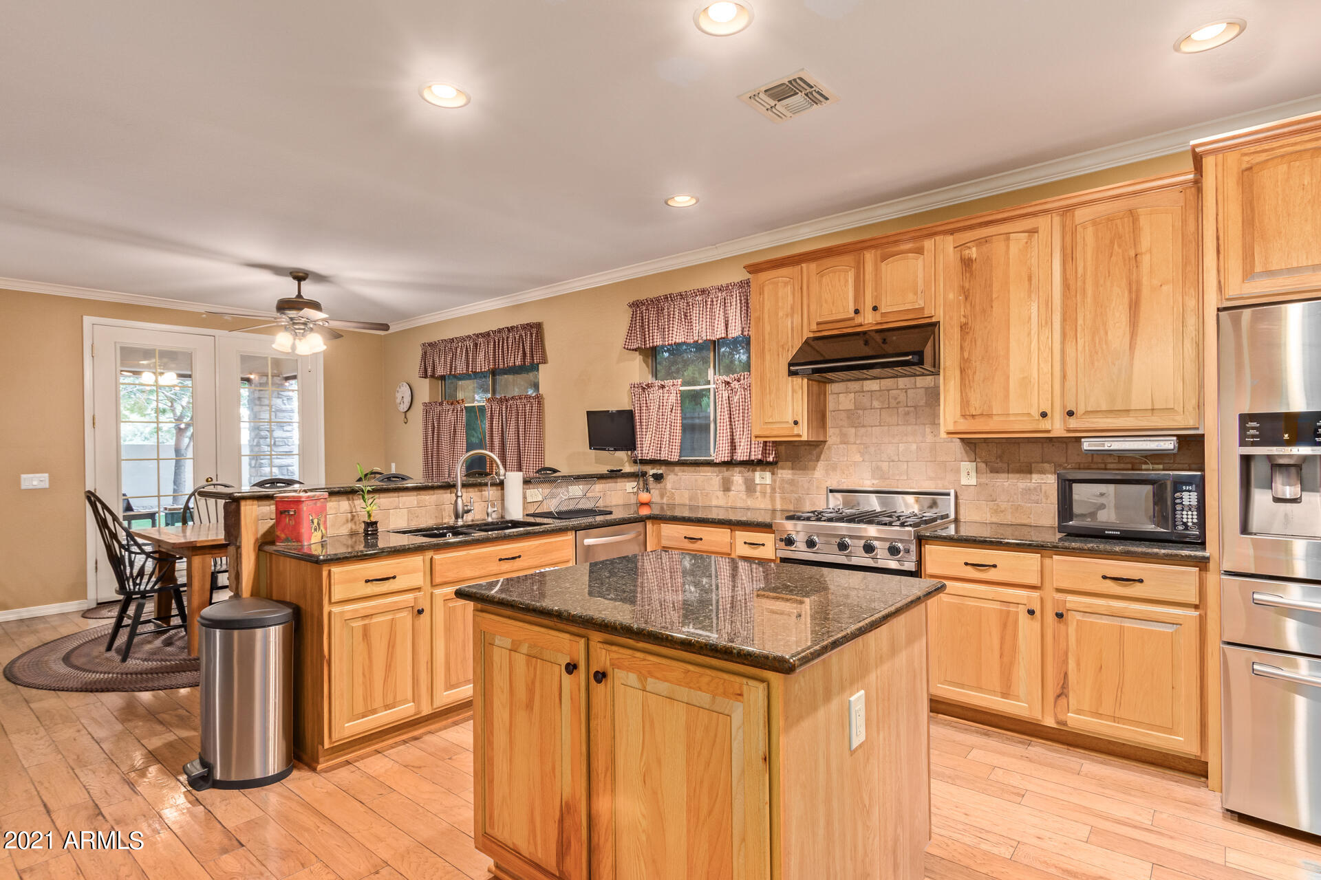 2897 East Weather Vane Road Gilbert, AZ 85296 - Photo 9 of 47 Viking stove