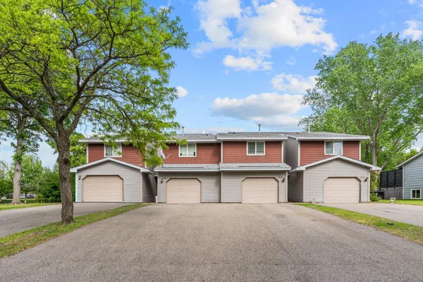 $750,000 | 10551 Palm Street Northwest, Coon Rapids, MN 55433