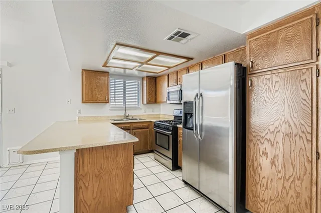 $2,150 | 710 Arrowhead Trail, Henderson, NV 89002