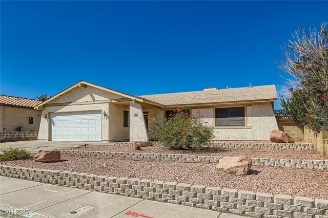 $2,150 | 710 Arrowhead Trail, Henderson, NV 89002