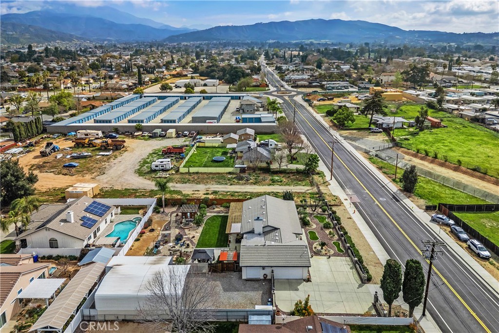 34990 County Line Road Yucaipa, CA 92399 - Photo 43 of 51 an aerial view of residential houses with outdoor space