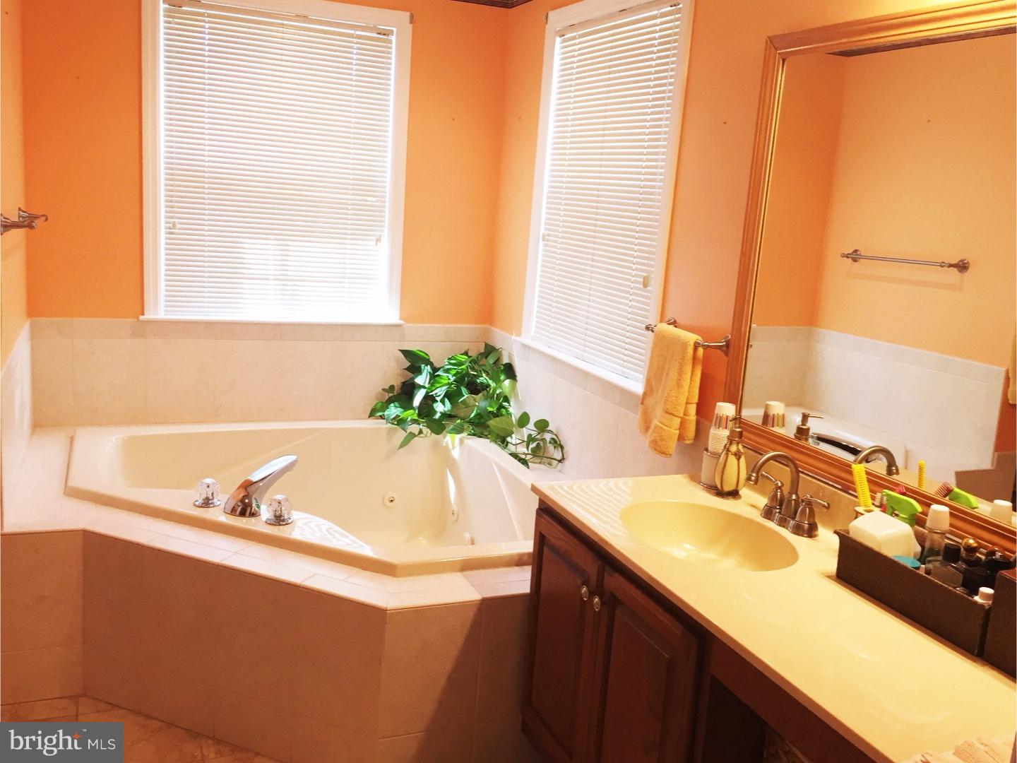 637 Ebersole Road Reading, PA 19605 - Photo 5 of 23 Gallery Image 5