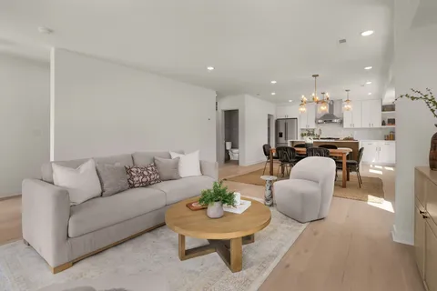 $695,000 | 1420 10th Avenue North, Nashville, TN 37208