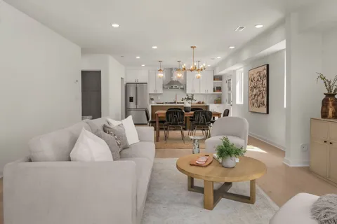 $695,000 | 1420 10th Avenue North, Nashville, TN 37208